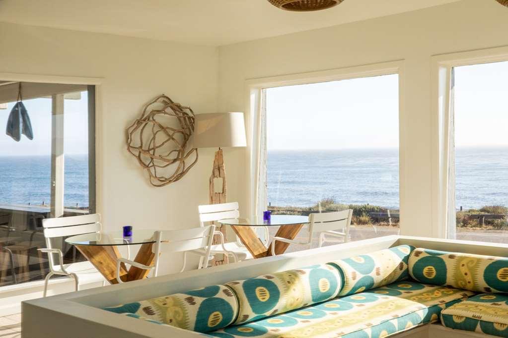 Cambria Beach Lodge Interior photo